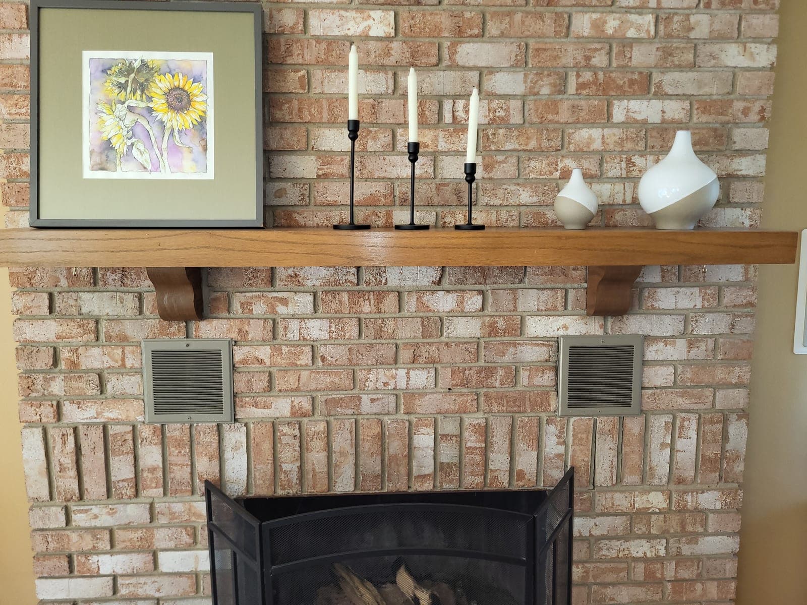 Fireplace Mantel/Corbels